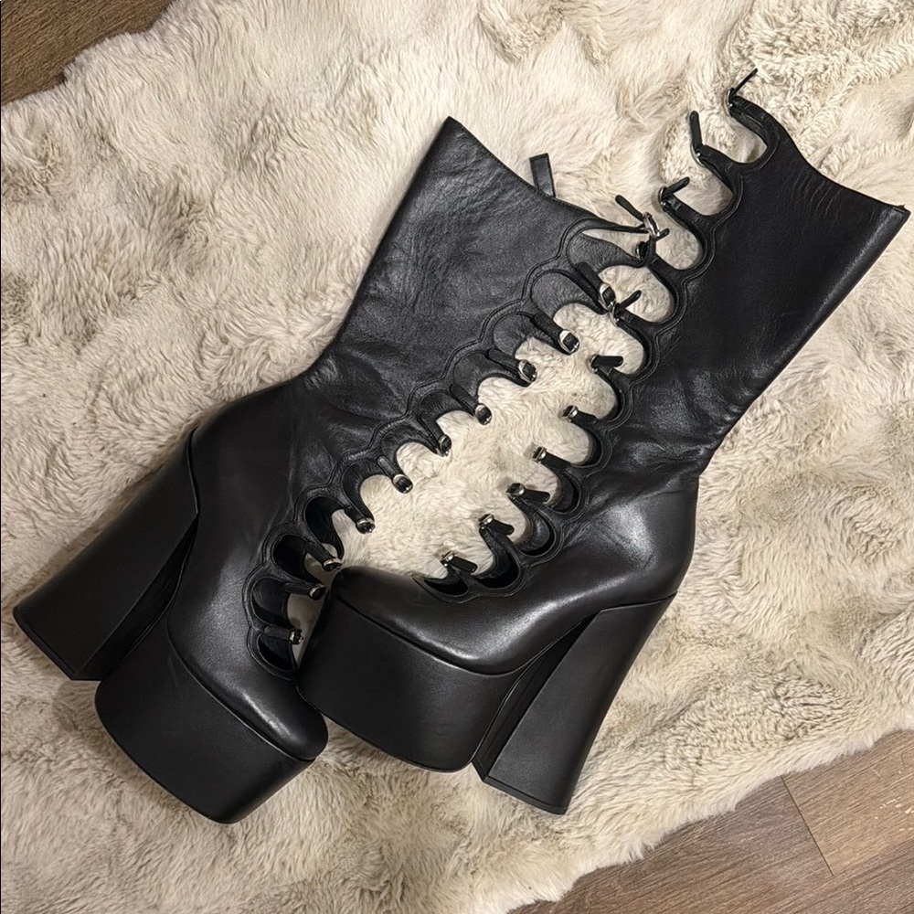 Black Marc Jacob’s Kiki Platform Lace-Up Women's Boots - Picture 1 of 1